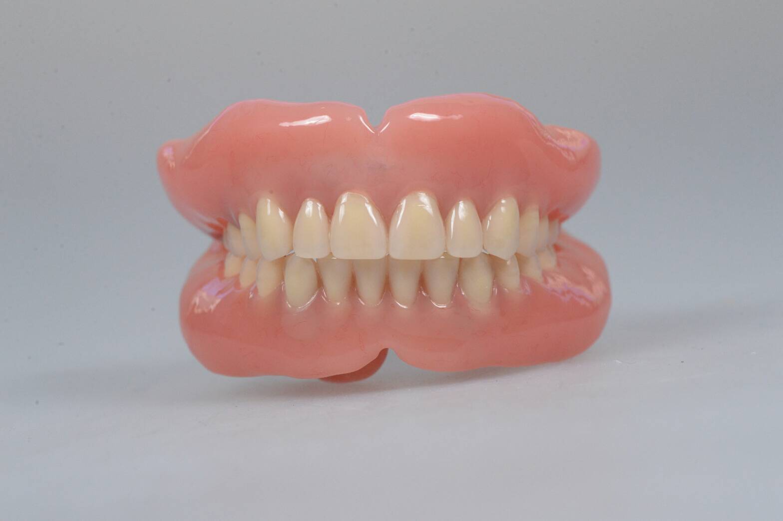 総入れ歯にするタイミングについて 残せる歯があるかどうか不安です 50代女性 東京千代田区のドイツ式入れ歯専門 稲葉歯科医院